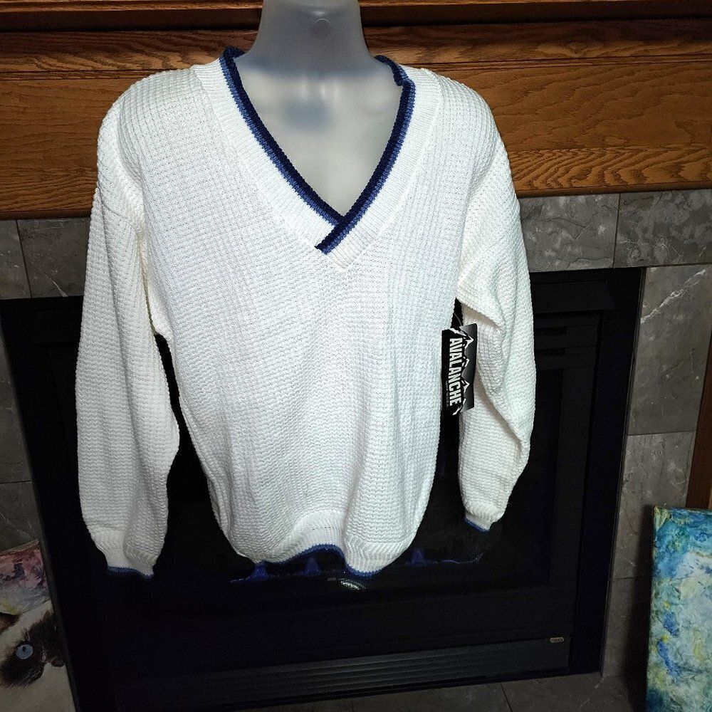 Vintage Avalanche Cotton Knit V Neck Pullover Sweater Made in USA SIZE L NWT
